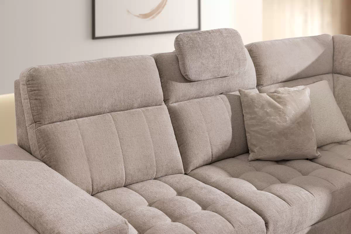 Rohová pohovka Gespano L pravostranná se širokým bokem - béžový šenil Perfect harmony 07 Rohová sedací souprava Gespano L pravá z szerokim bokiem - béžová šenil Perfect harmony 07