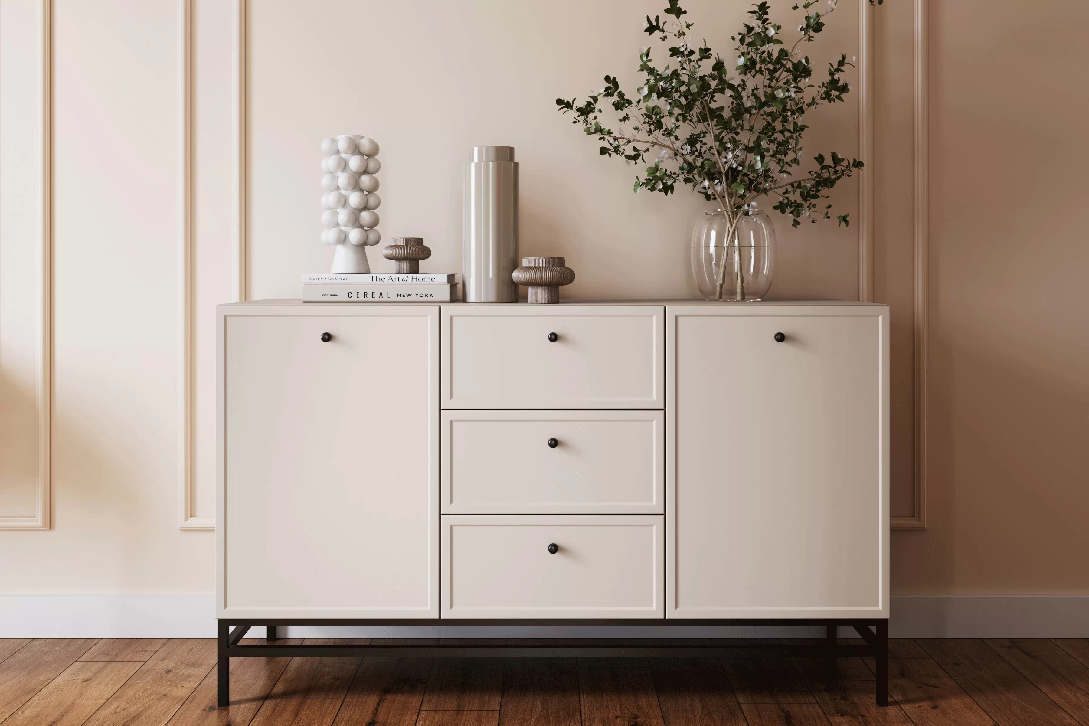 Komoda Lorini 150 cm na stojane - kašmírová / čierne úchytky G Komoda Lorini 150 cm so zásuvkami - kašmír / čierny úchyty / Rošt