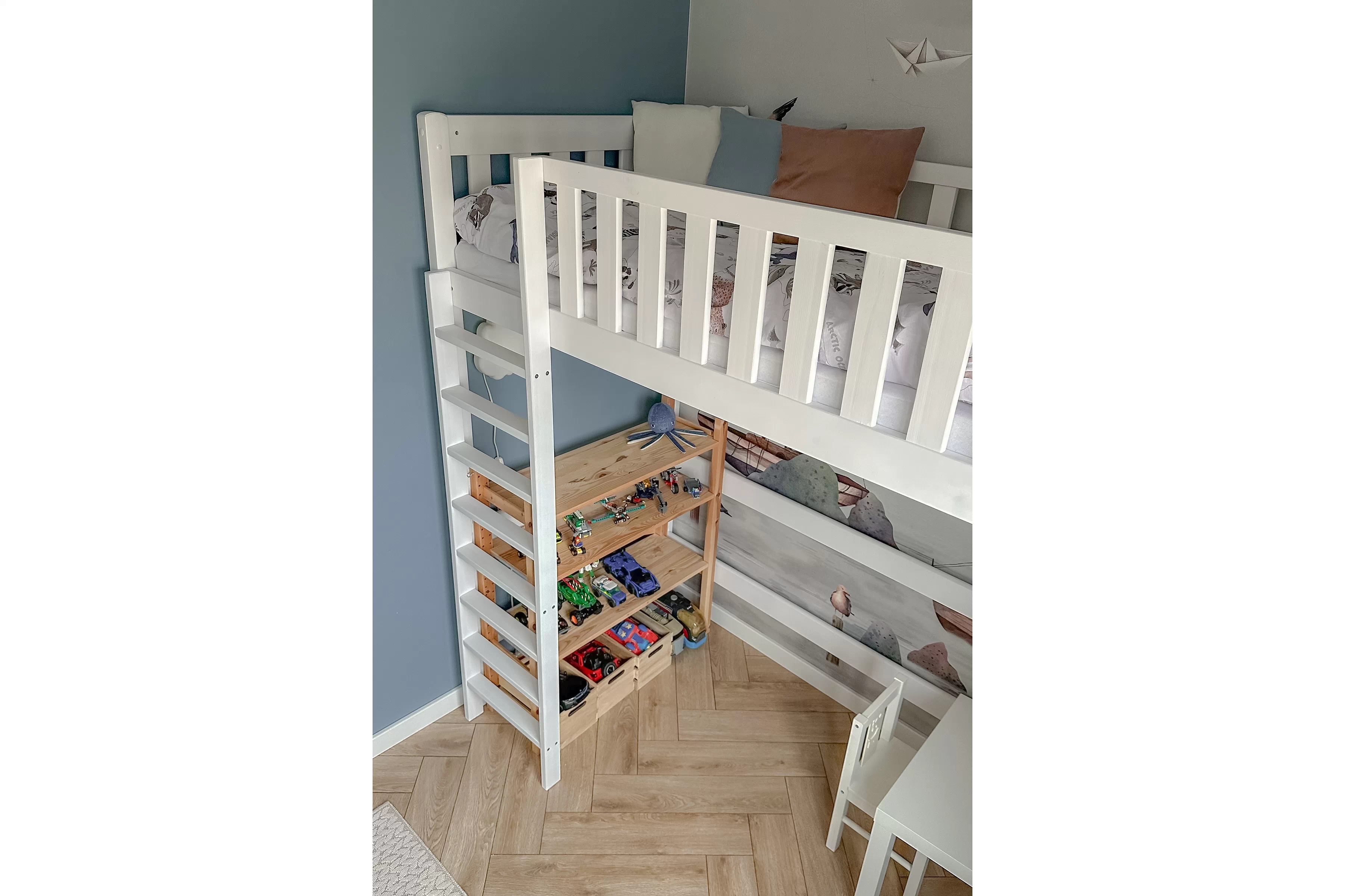 Vyvýšená detská posteľ Swen - biely, 90x200 Posteľ drevená Swen vyvýšená - 90x200 / Biely