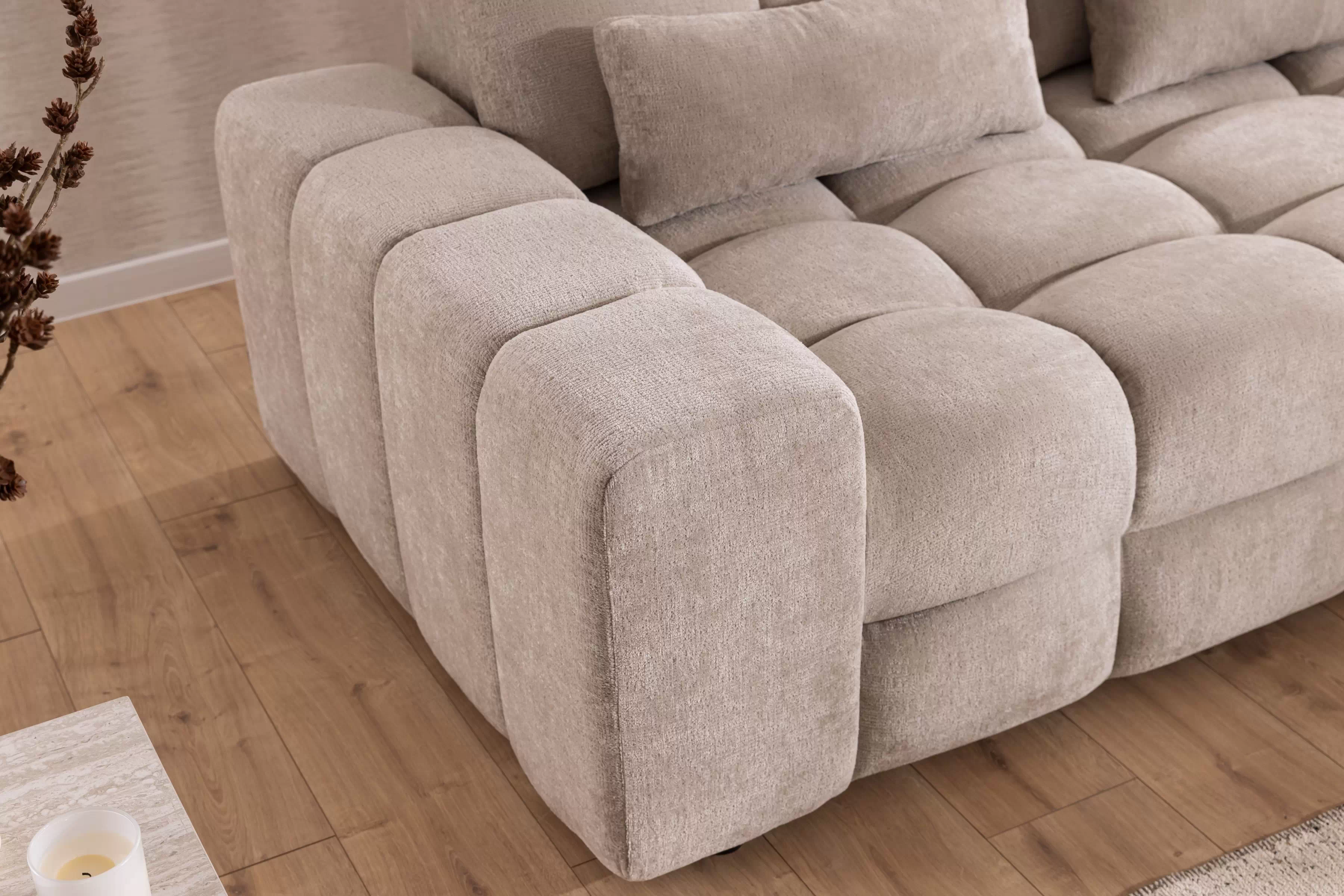 Rohová pohovka Magnelio Prestige L pravá s elektrickým výsuvem sedáku - béžový szenil Perfect Harmony 07 Rohová sedací souprava pravá Magnelio Prestige L z elektricky wysuwanym sedadlem - béžová šenil Perfect harmony 07