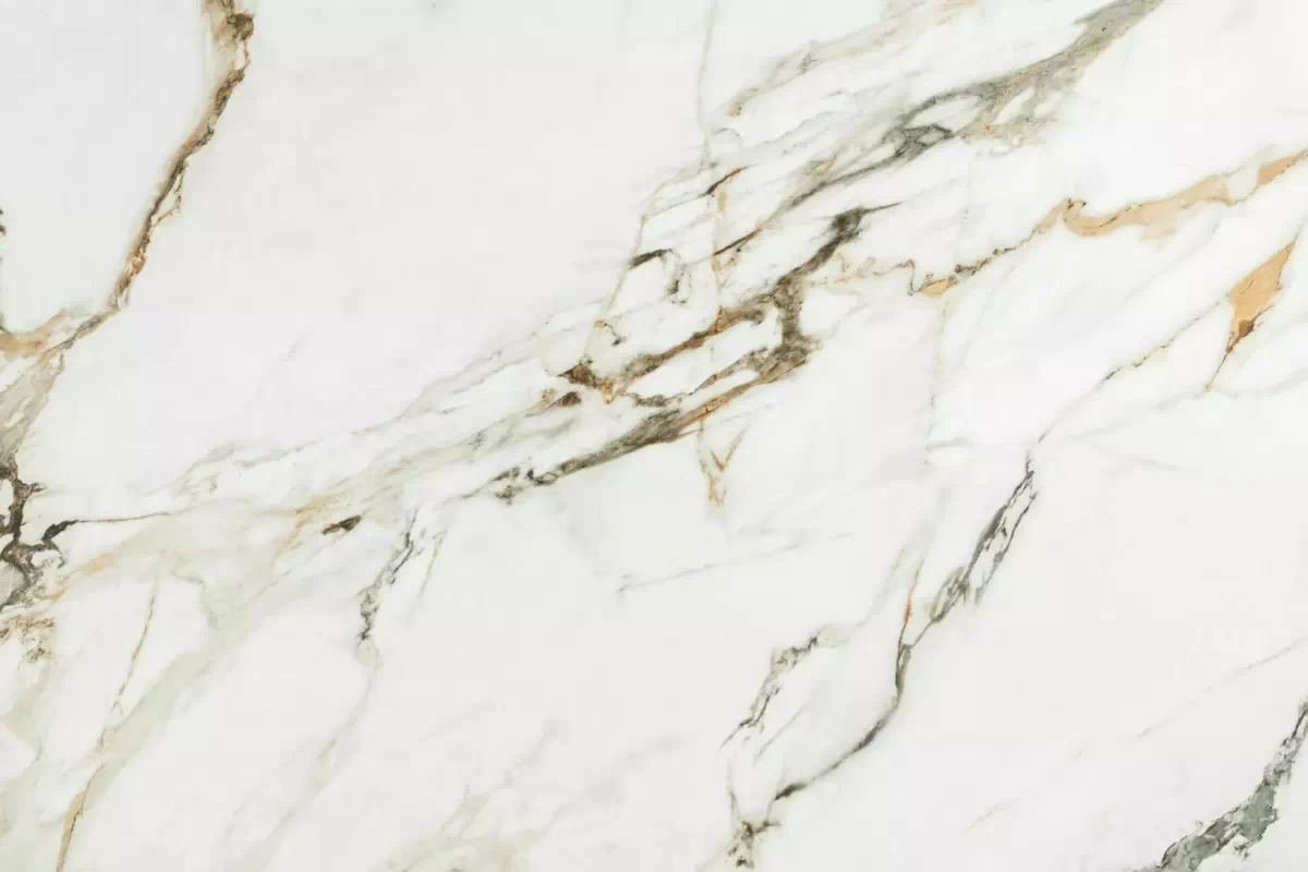 Rozkladací stôl Elunari 160-240x90 cm - mramor amber bianco / matná meď Stôl rozkladany Elunari 160-240x90 cm - mramor amber bianco / miedz mat