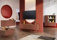 TV stolek Desin se skrytou zásuvkou a kovovými nohami 170 cm – červený / ceramic red / dub nagano – Výprodej z expozice Skříňka RTV Desin z ukryta szuflada i metalowymi nogami 170 cm - Červený / ceramic red / dub nagano - Výprodej z expozice