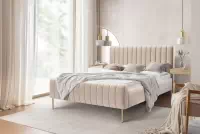 Manželská postel Nicole 160x200 - béžový samet Velluto 2 / zlaté nohy Postel pro ložnice Nicole 160x200 - béžová welwet Velluto 2 / Nohy zlote (produkcja bogart)
