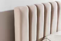 Manželská postel Nicole 160x200 s úložným prostorem - béžový samet Velluto 2 Postel pro ložnice Nicole 160x200 s úložným prostorem- béžová samet Velluto 2